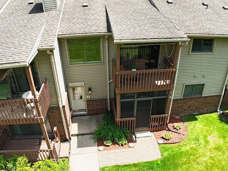 10228 Nancys Blvd — Photo 32