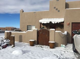 34 S Calle Del Oro, Santa Fe, NM 87507