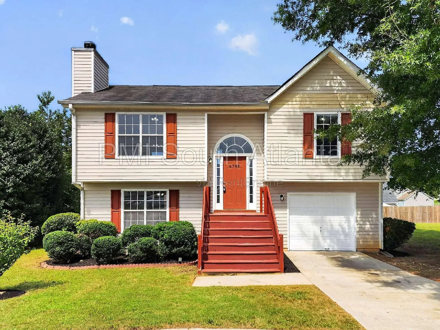 3 bed, 2.0 bath, 1282 sqft, $1,950 — Photo 1