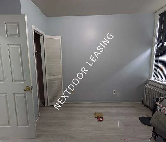 21 Bergen Ave #2M — Photo 12