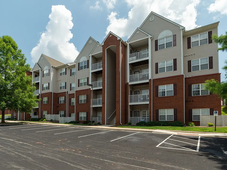 305-301 Northwynd Cir