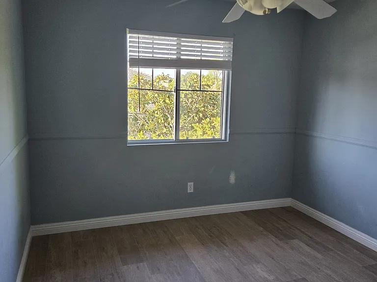 1336 Soundview Cir — Photo 9