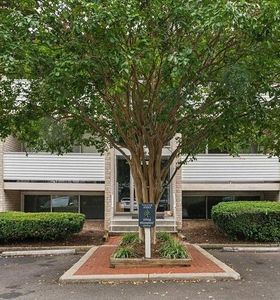 5604 Bloomfield Dr APT 4, Alexandria, VA, 22312