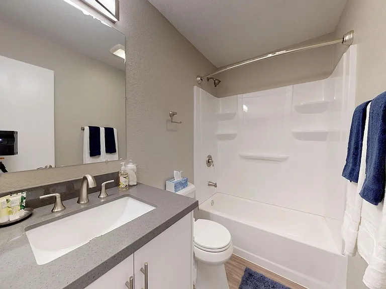 303 W Clemmens Ln — Photo 8