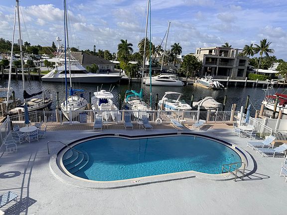 5th image of 1475 SE 15th Street #314