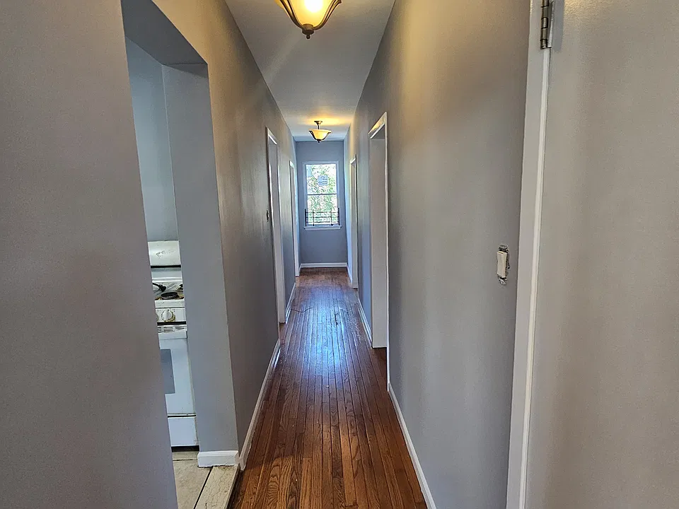 841 Burke Ave #2
