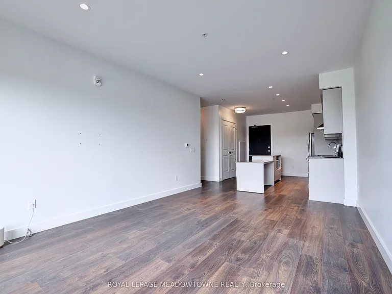 15 Glebe St #1304 — Photo 12
