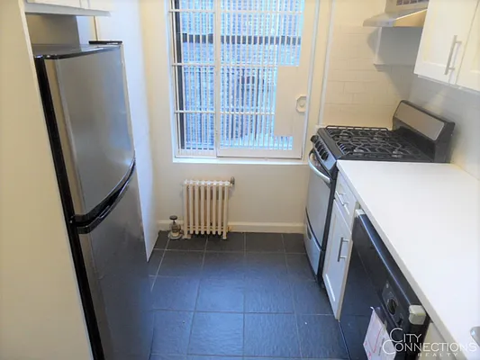 Rented by City Connections Realty | media 5