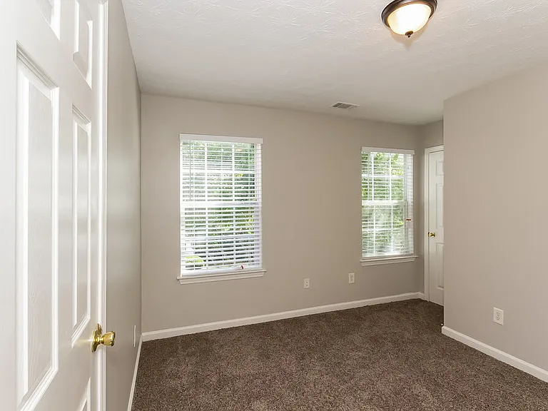 271 Springbottom Ct — Photo 9