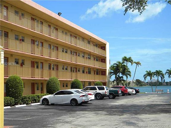 2nd image of 445 NE 195th St APT 328