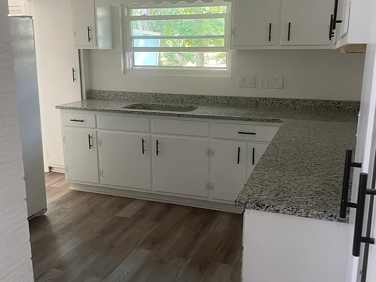 129 Lorraine Dr — Photo 13