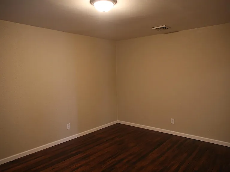 115 Pine St #1 — Photo 6