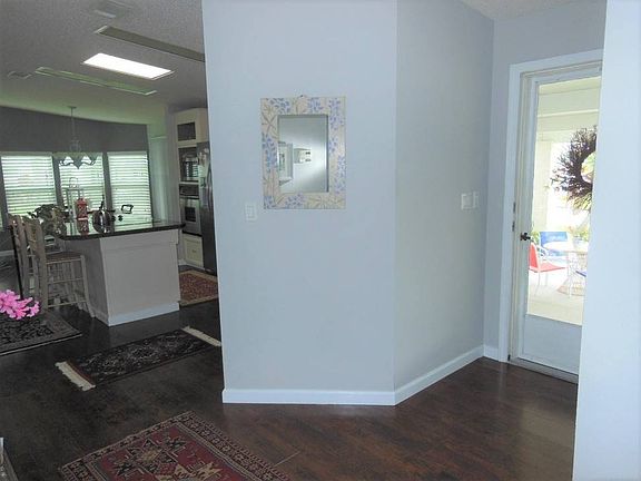 3rd image of 4545 Dublin Pl