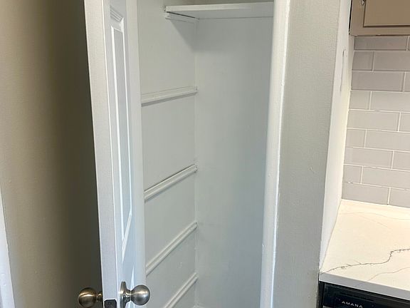 5th image of 2349 W Jarvis Ave APT Gb