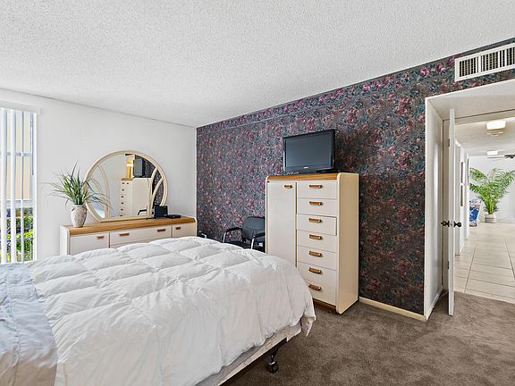 5th image of 4700 Ocean Beach Blvd APT 207