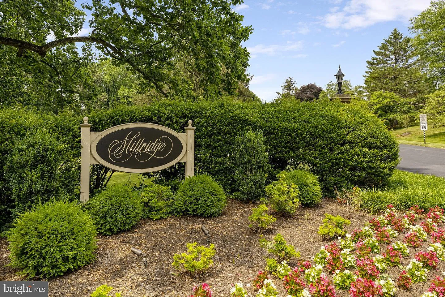 304B Summit Dr #304B photo 1