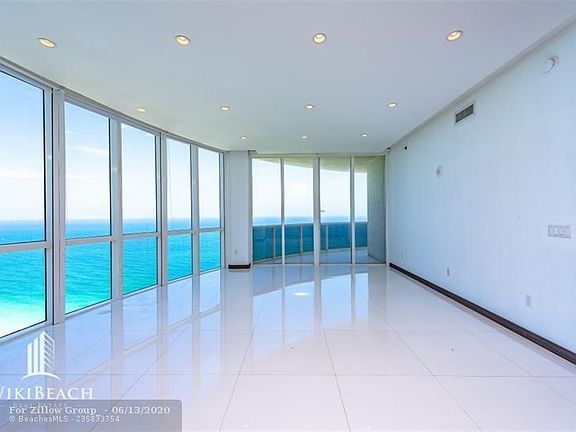 5th image of 15901 Collins Ave APT 2701