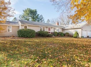 35 Arrowhead Rd, Seekonk, MA 02771