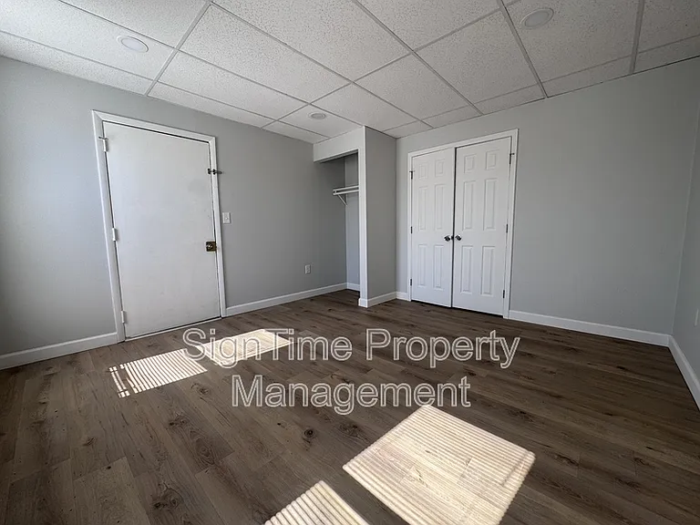 229 N Jonathan St #202 — Photo 8