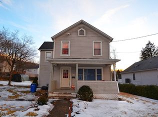 37 1st St, Dover, NJ 07801