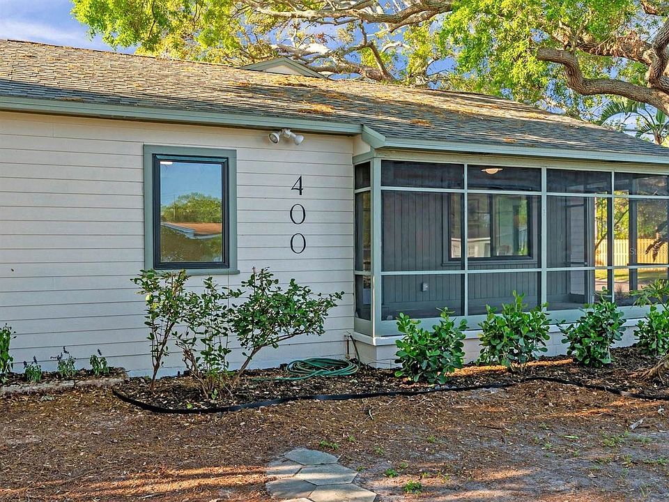 1st image of 400 38th Ave NE