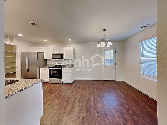 4th image of 96 W White Sands Dr