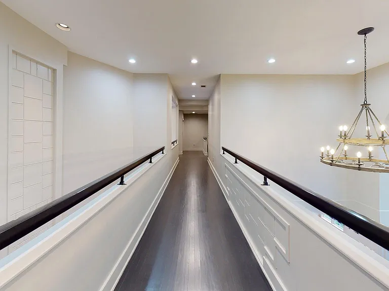 9629 Eagle Ridge Dr — Photo 22