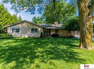 683 Parkwood Ln, Omaha, NE 68132
