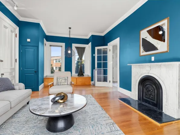 8 Lawrence St #1, Chelsea, MA 02150