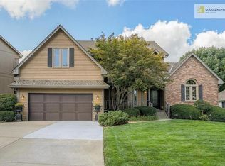 136 SE Citadel Dr, Lees Summit, MO 64063