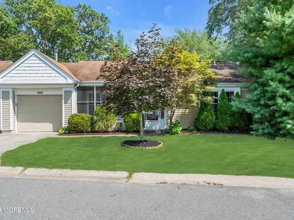 1064B Buckingham Drive, Manchester, NJ 08759
