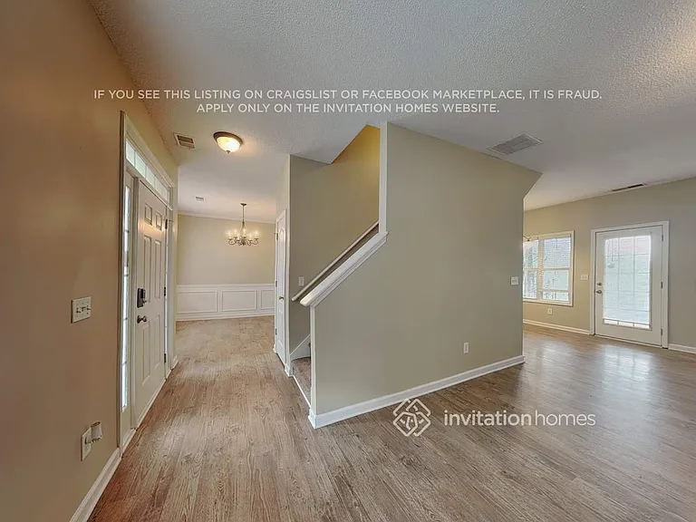 117 Omega Ct — Photo 5
