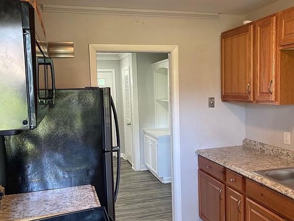5th image of 257 Greenwell Ct #A