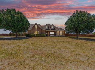 121 Williamsburg Ln, Springtown, TX 76082