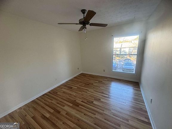 5th image of 3563 Splinterwood Rd