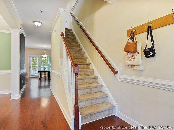 3rd image of 34 Coswell Ct