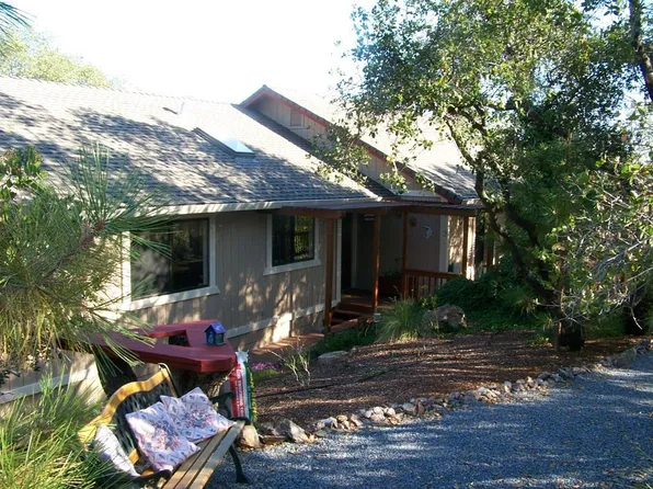 2071 Bogus Point Ct, Cool, CA 95614