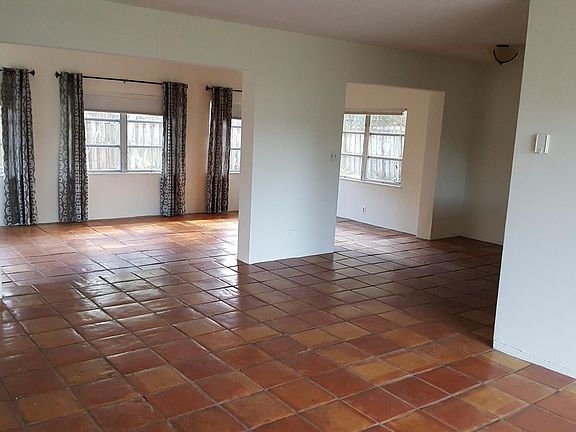 4th image of 1132 SW 3rd St