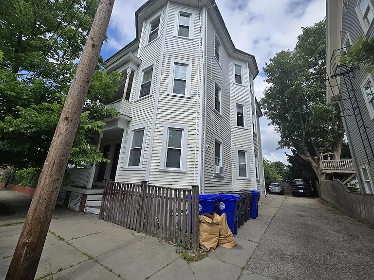 4 Ellery St #3 — Photo 3