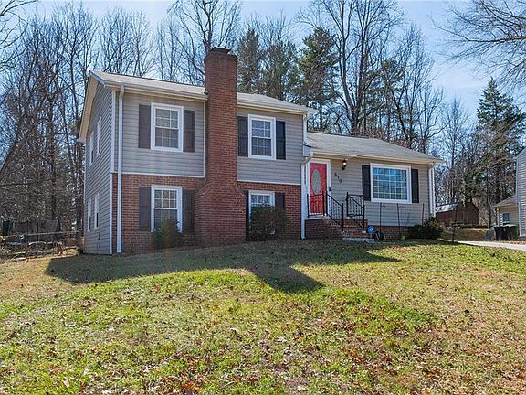 2nd image of 410 Woodlake Dr
