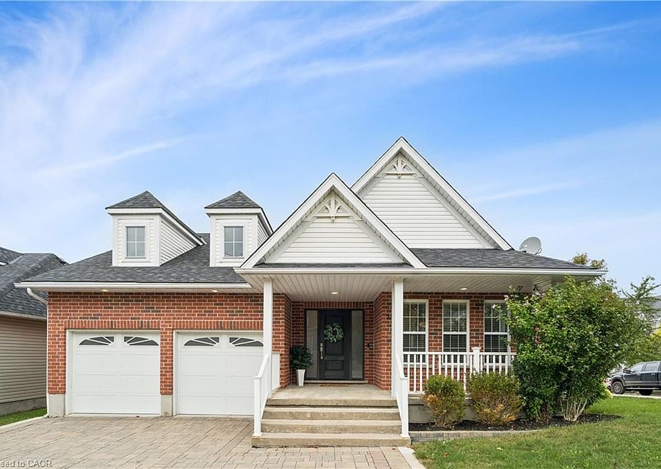1st image of 236 Ridge Top Cres
