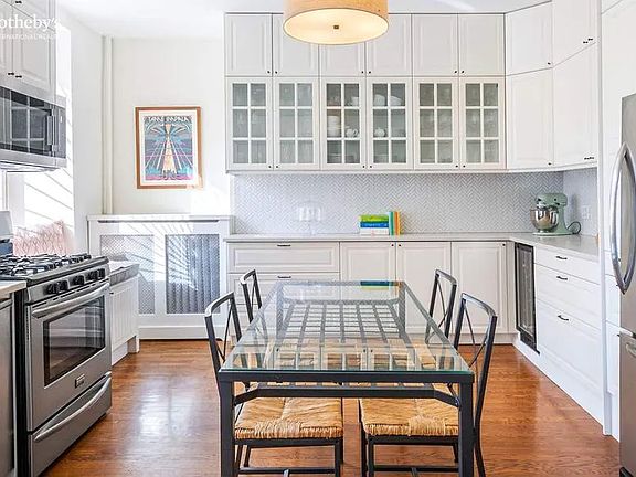 3rd image of 3 Great Jones St APT 4