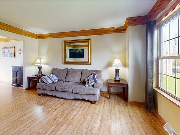 4th image of 6024 Grubb Rd