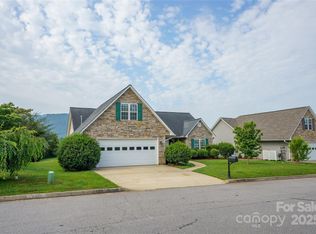 34 Dove Hollow Rd, Fletcher, NC 28732