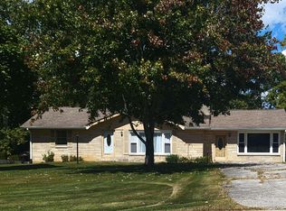 1949 Sunny Acres Dr, Bedford, IN 47421