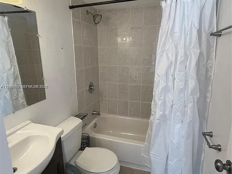 5199 NW 7th St #112 — Photo 10