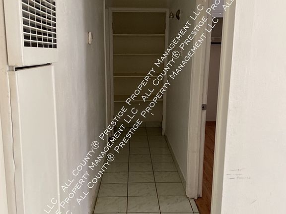 4th image of 4028 S 15th St Unit 3