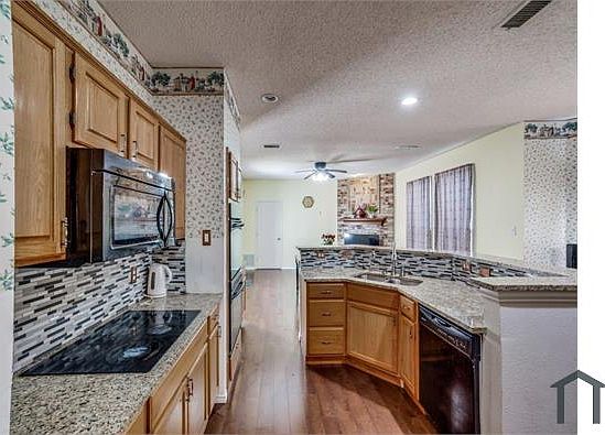 3rd image of 2429 Bent Brook Dr