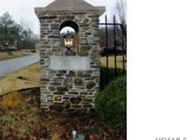 68 S Montcrest, Cullman, AL 35057