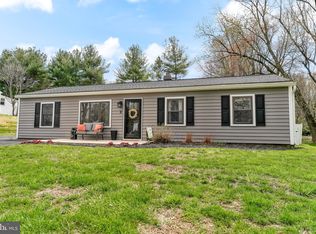 9 Chartwell Rd, West Grove, PA 19390